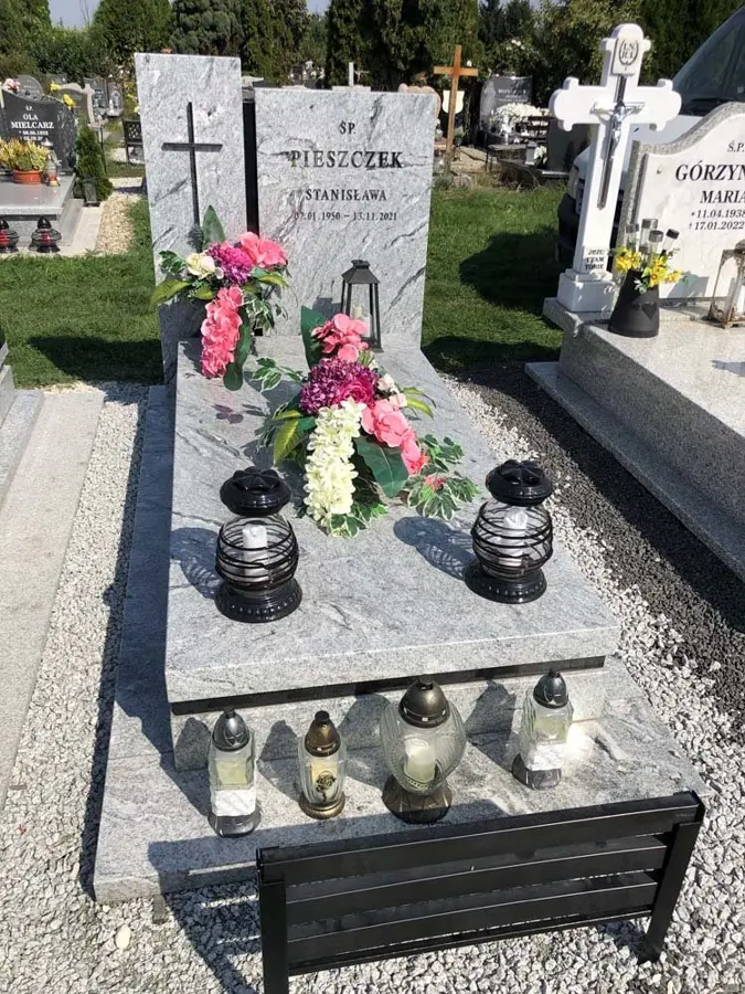 Nagrobek pojedynczy, realizacja eGranit