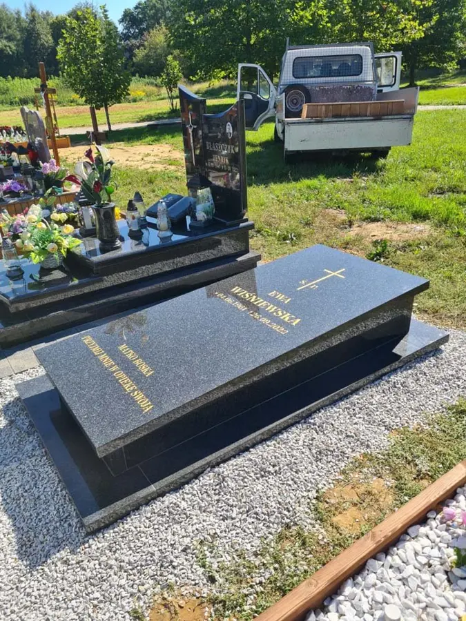 Nagrobek pojedynczy, realizacja eGranit