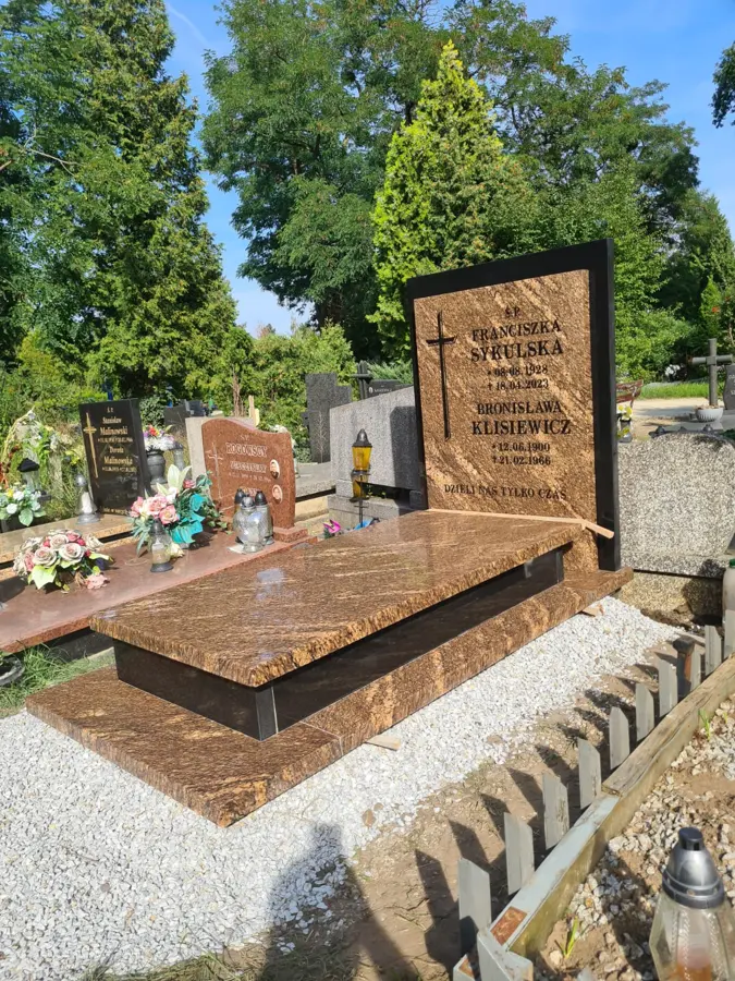 Nagrobek wykonany przez eGranit