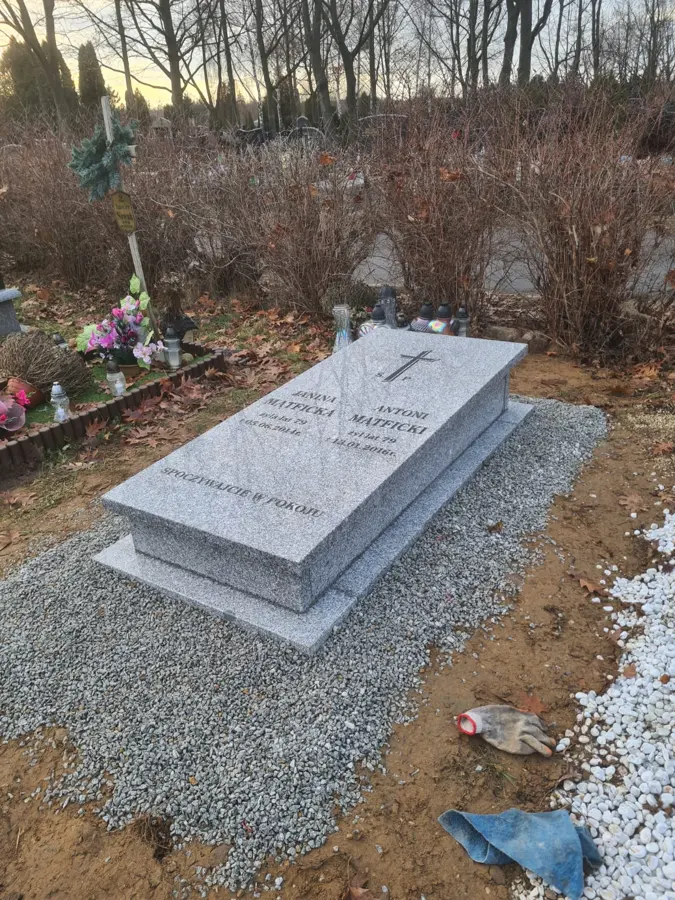 Nagrobek pojedynczy, realizacja eGranit