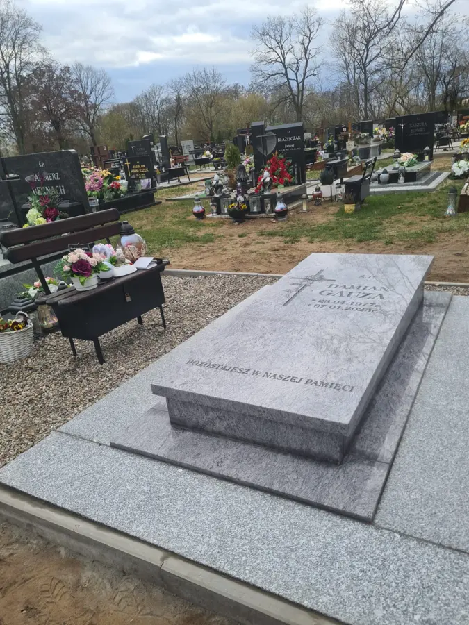 Nagrobek pojedynczy, realizacja eGranit